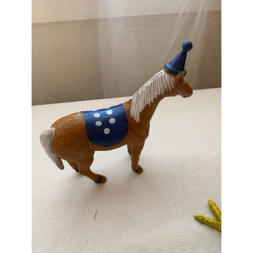 Lot 6 Ankyo Target Party Animals Figures Farm Toys Cake Topper Chicken Pig Horse - Picture 4 of 11
